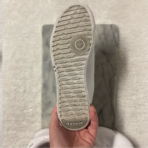 Reebok Princess Classic Sneaker Size 7.5 White Runners - Picture 9 of 10